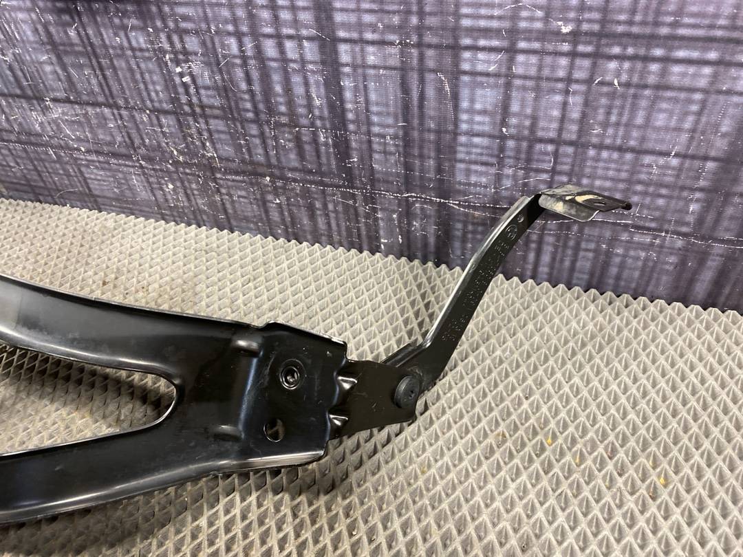 Кронштейн усилителя бампера, 1518 рублей, Красноярск