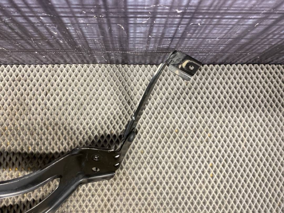 Кронштейн усилителя бампера, 1518 рублей, Красноярск