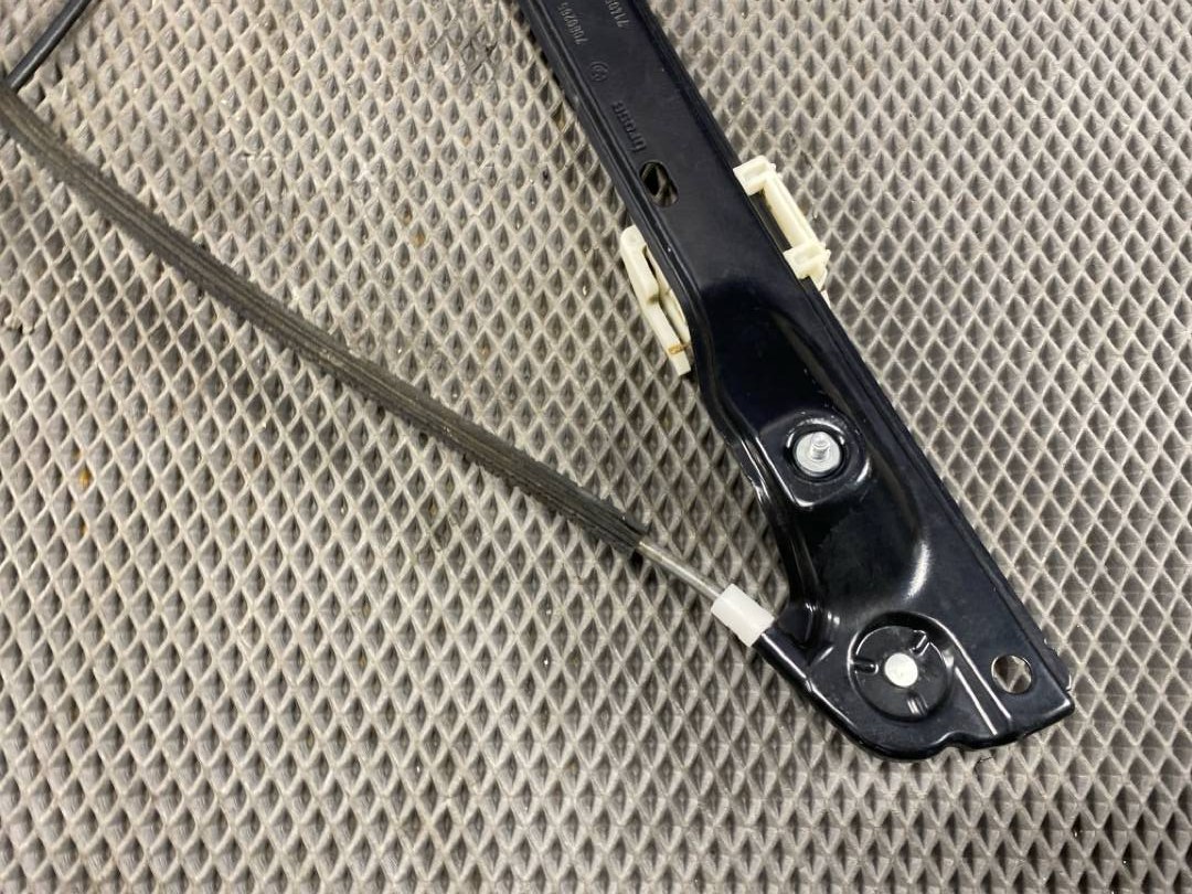 Стеклоподъемник, 1038 рублей, Красноярск