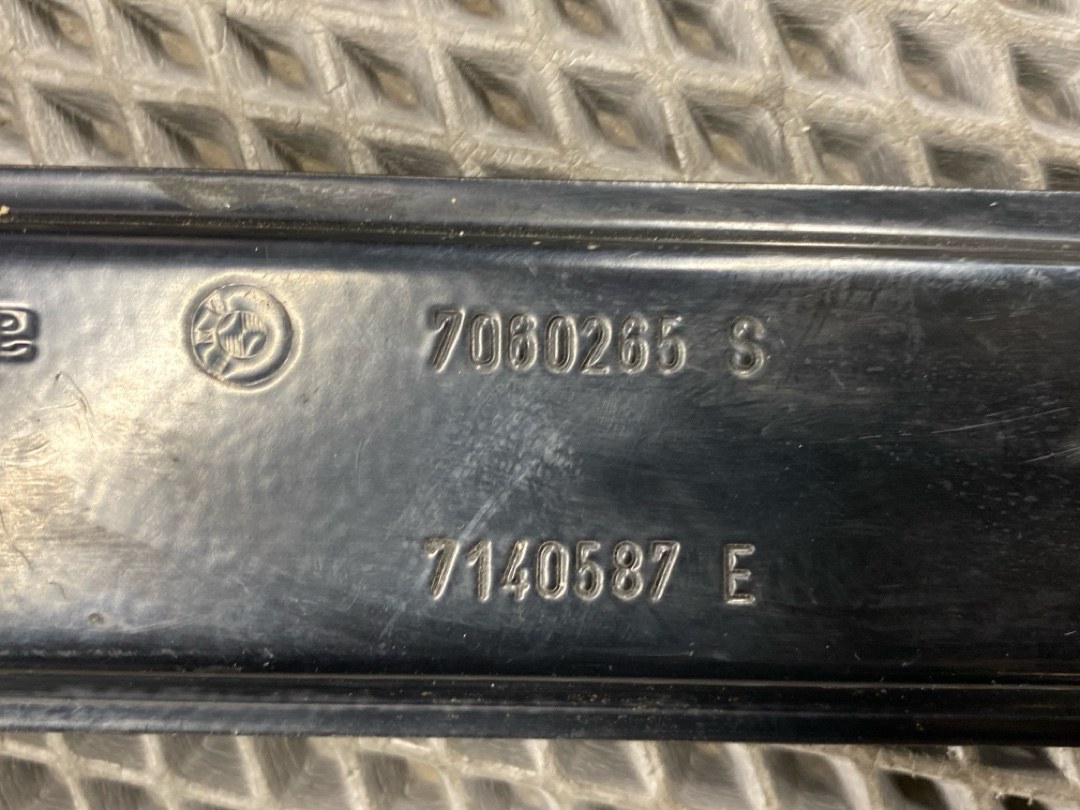 Стеклоподъемник, 1038 рублей, Красноярск