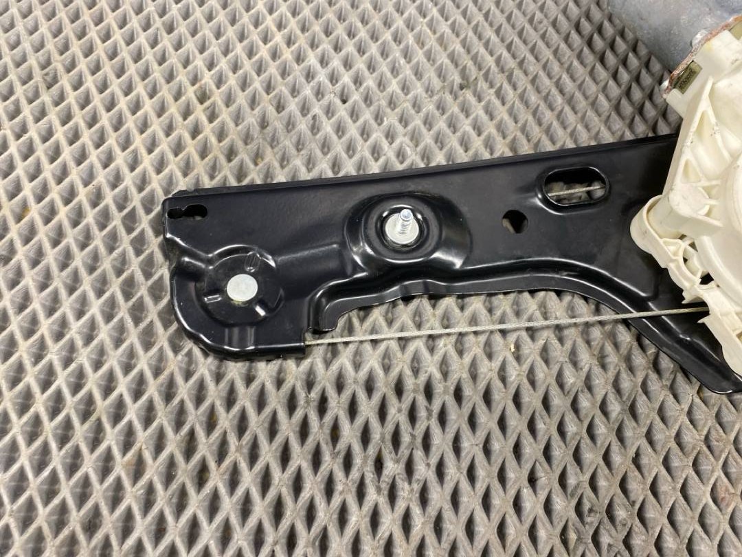 Стеклоподъемник, 1038 рублей, Красноярск