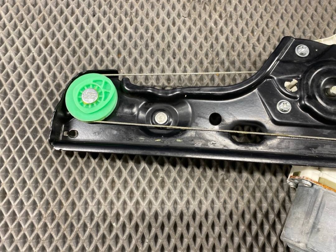 Стеклоподъемник, 1038 рублей, Красноярск