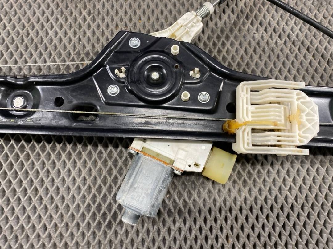 Стеклоподъемник, 1038 рублей, Красноярск