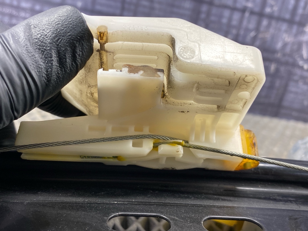 Стеклоподъемник, 1038 рублей, Красноярск