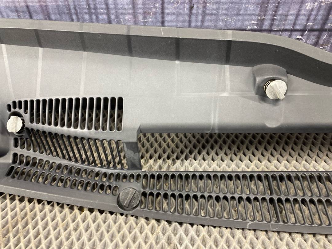 Решетка под лобовое стекло, 1068 рублей, Красноярск