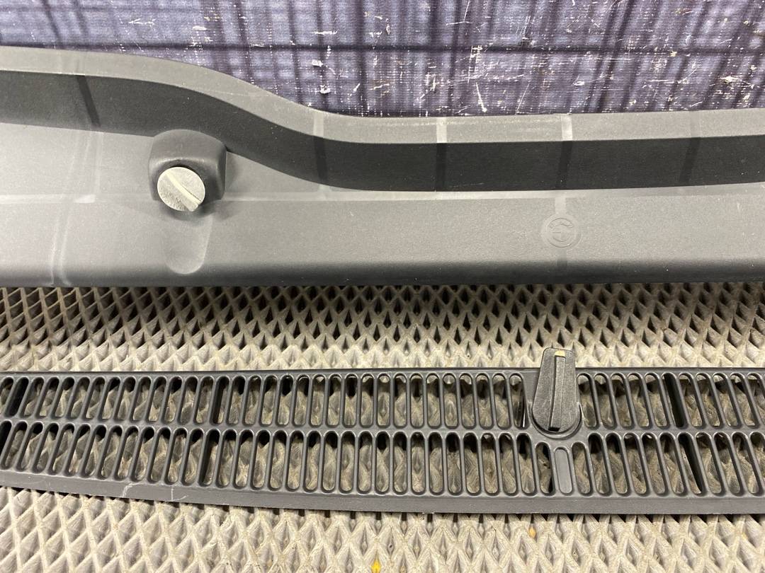 Решетка под лобовое стекло, 1068 рублей, Красноярск