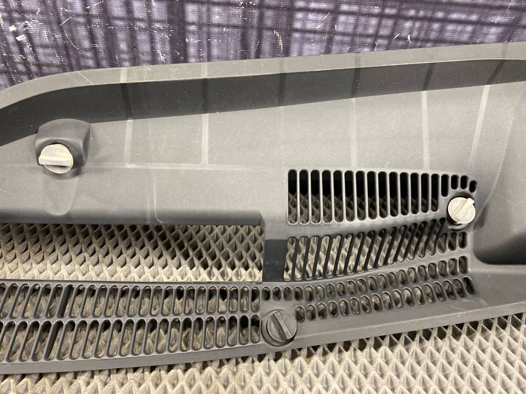 Решетка под лобовое стекло, 1068 рублей, Красноярск