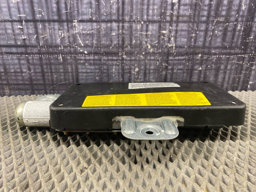 Подушка безопасности, 330 рублей, Красноярск