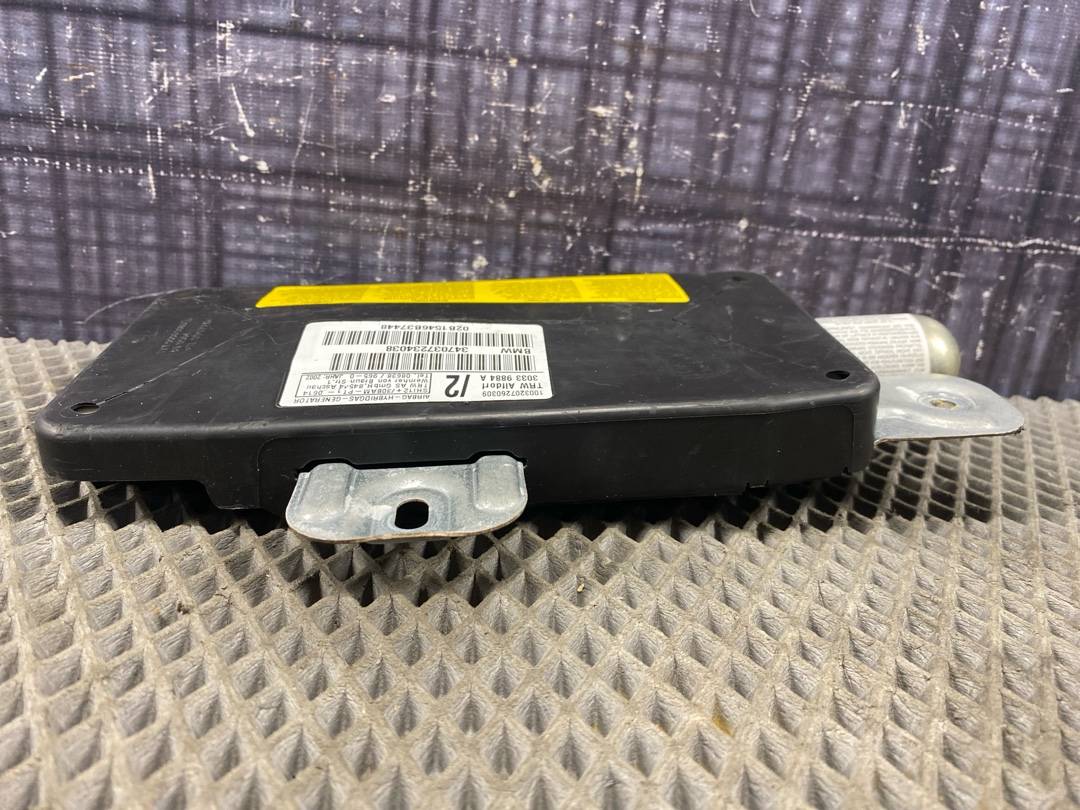 Подушка безопасности, 330 рублей, Красноярск