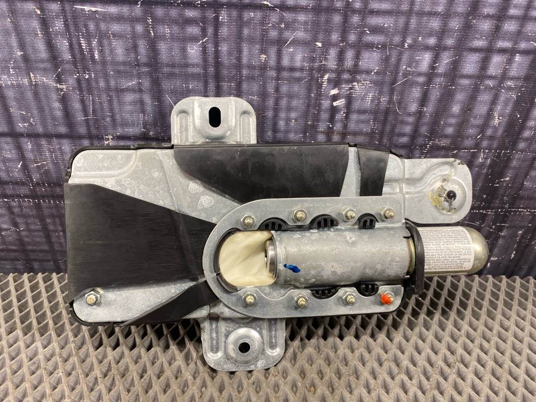 Подушка безопасности, 330 рублей, Красноярск