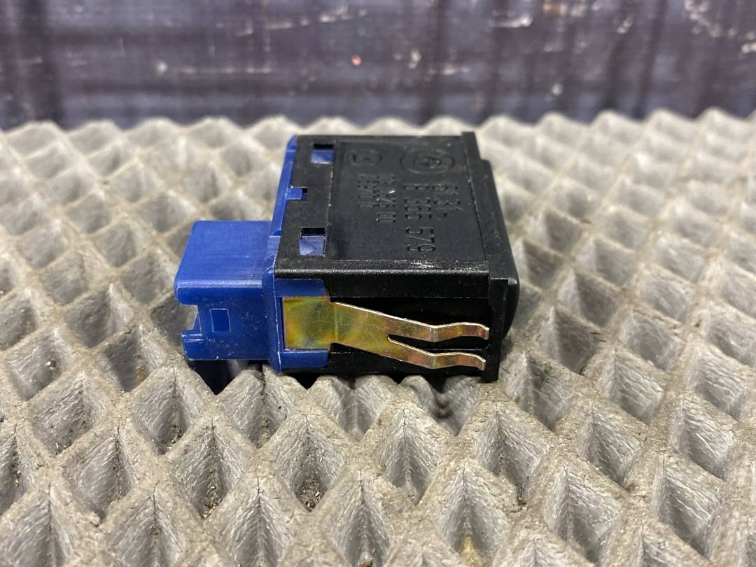 Кнопка открывания багажника, 276 рублей, Красноярск