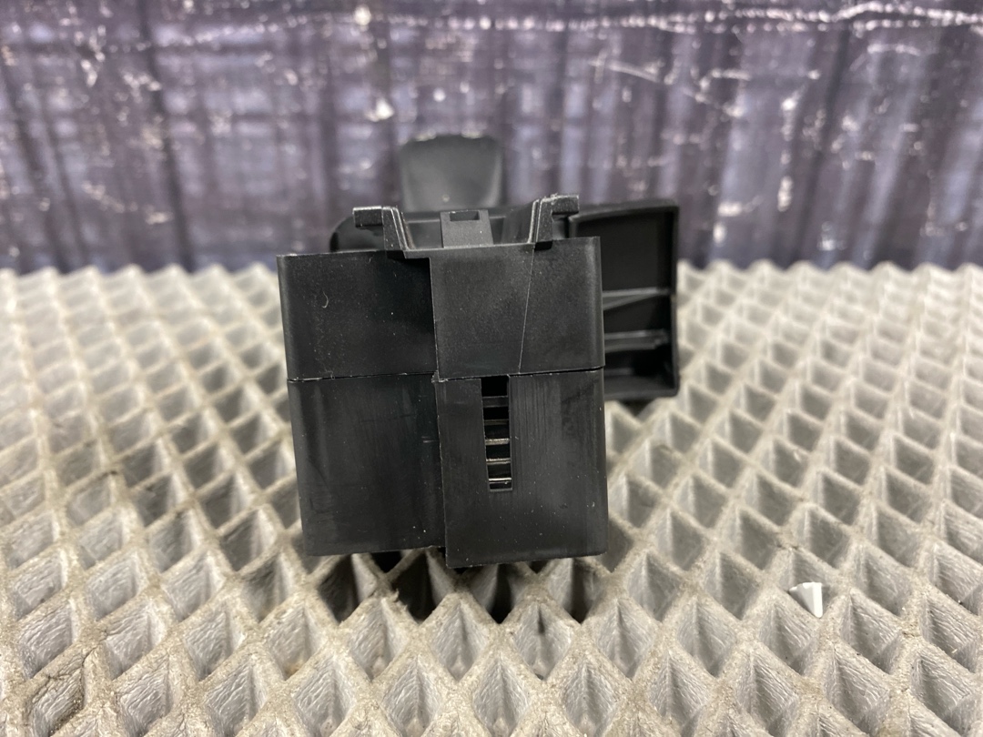 Подрулевой переключатель, 276 рублей, Красноярск