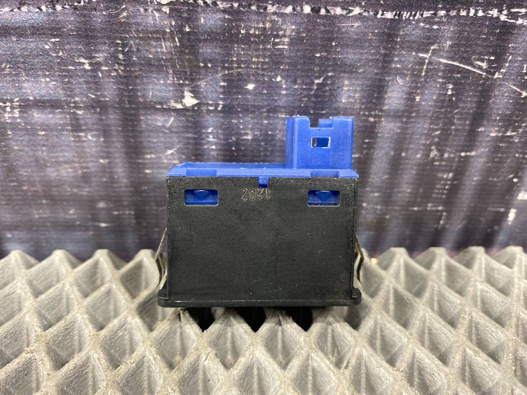 Кнопка салона, 282 рублей, Красноярск