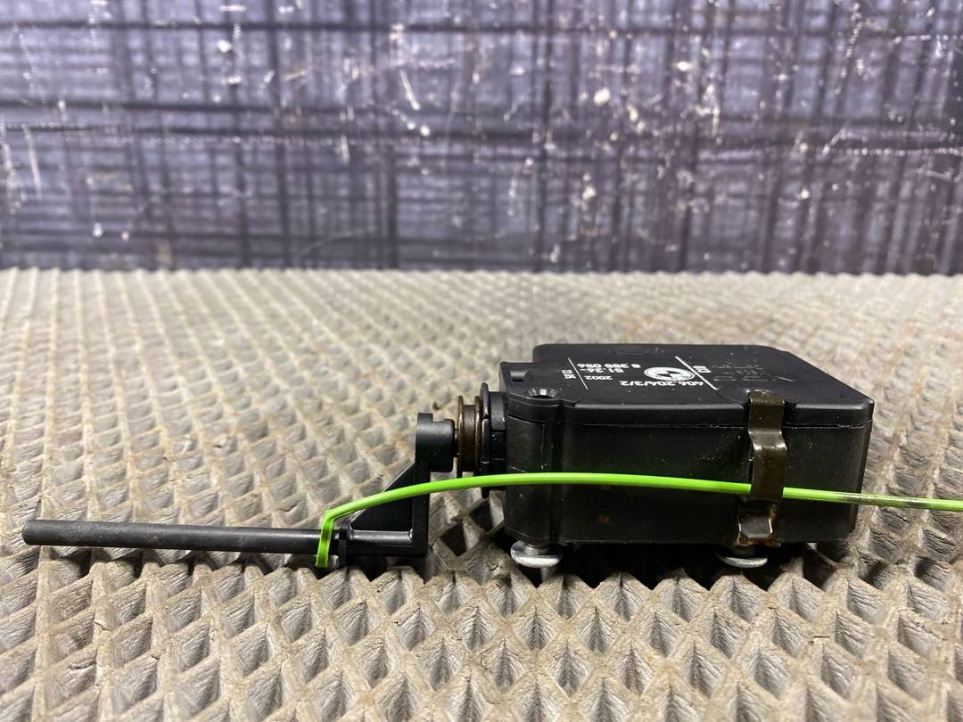 Замок лючка бензобака, 378 рублей, Красноярск