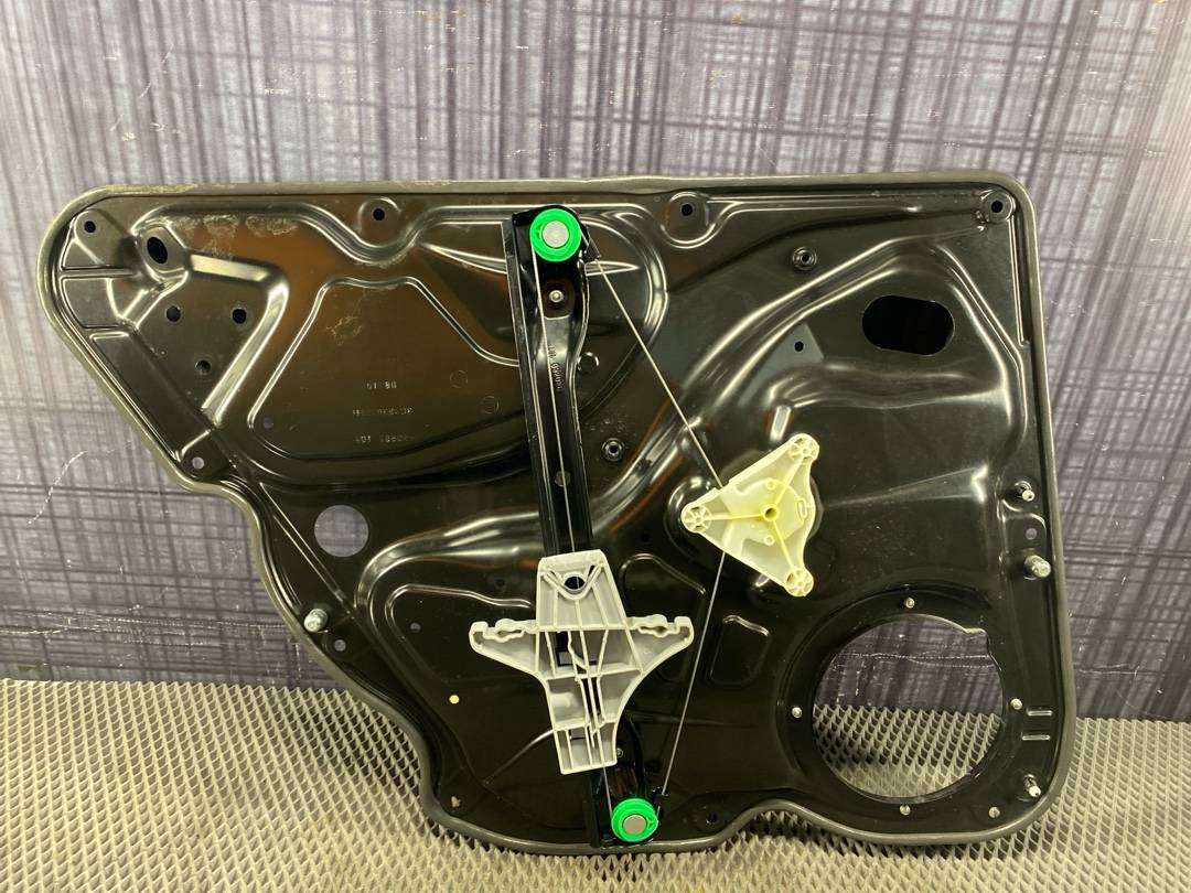 Стеклоподъемник, 1730 рублей, Красноярск