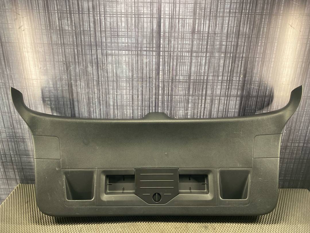 Обшивка крышки багажника, 1880 рублей, Красноярск