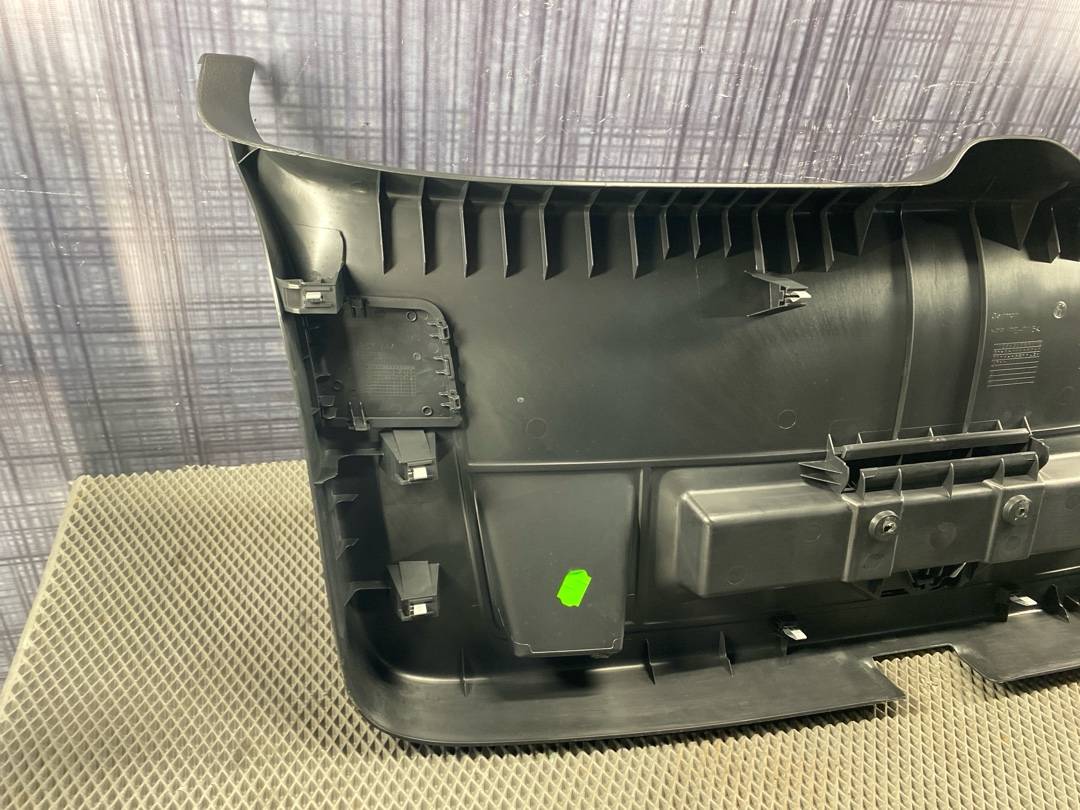 Обшивка крышки багажника, 1880 рублей, Красноярск