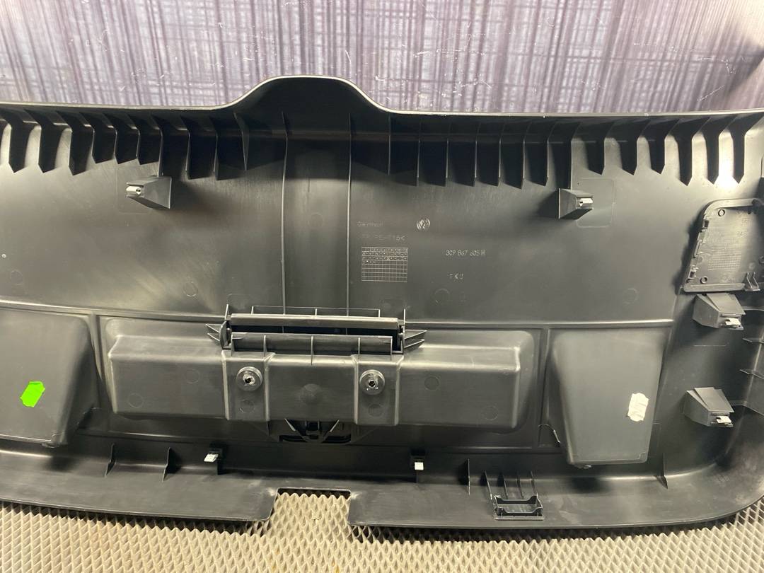 Обшивка крышки багажника, 1880 рублей, Красноярск