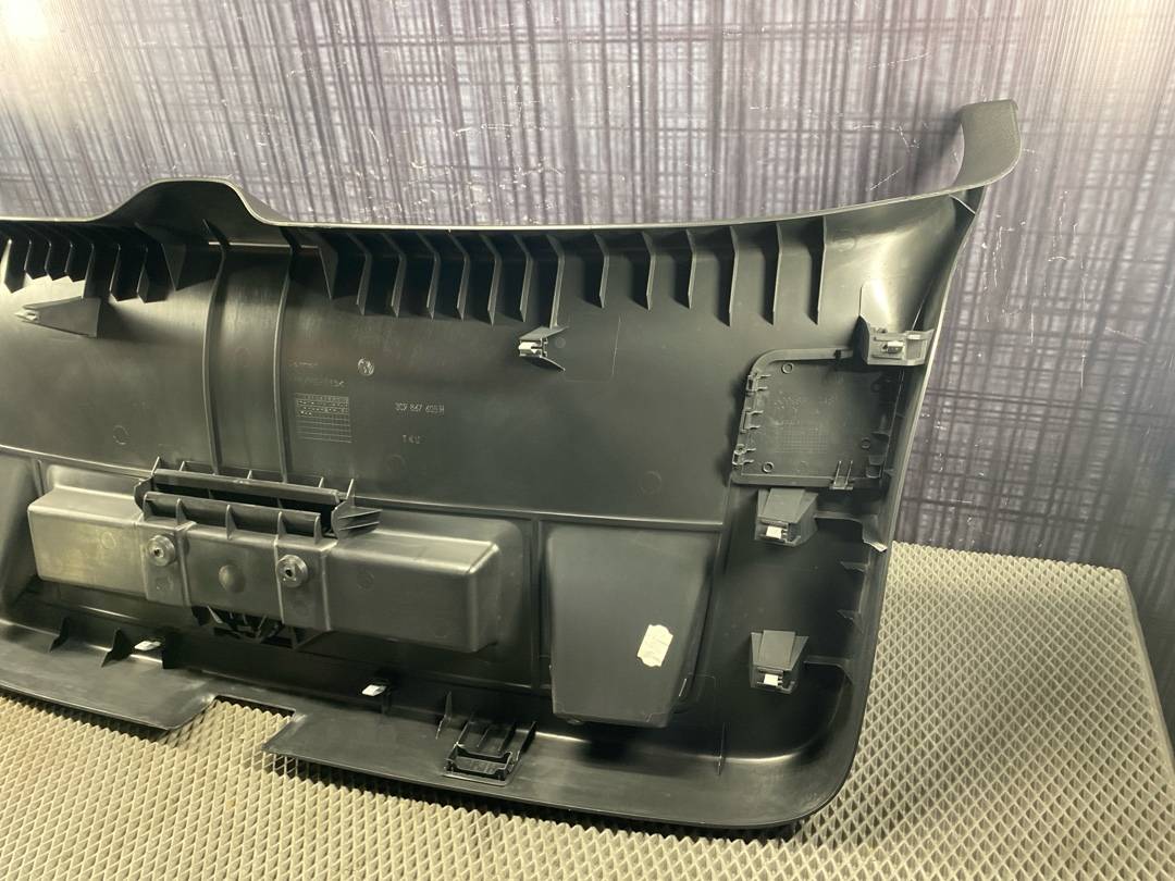 Обшивка крышки багажника, 1880 рублей, Красноярск