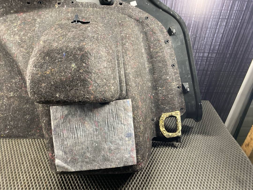 Обшивка багажника, 1920 рублей, Красноярск