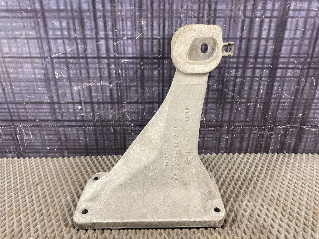 Кронштейн двигателя, 1794 рублей, Красноярск