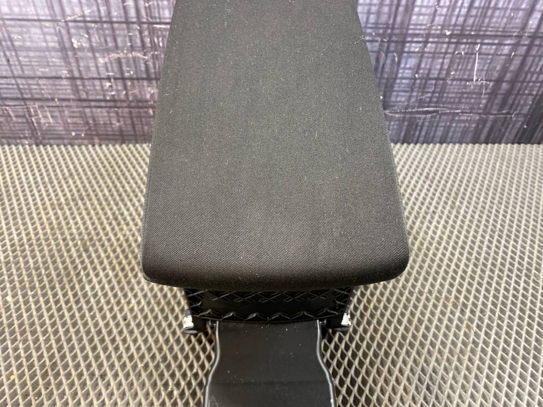 Подлокотник, 3780 рублей, Красноярск