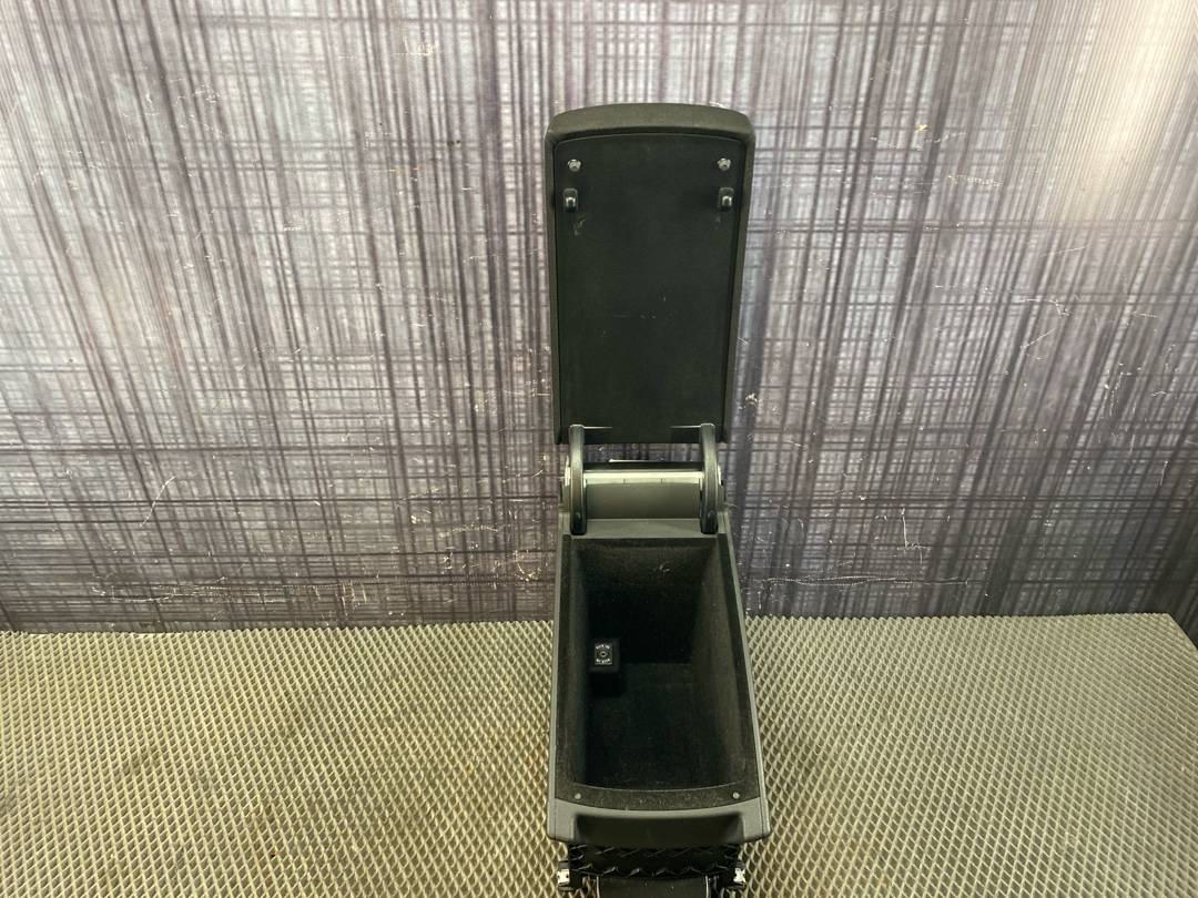 Подлокотник, 3780 рублей, Красноярск