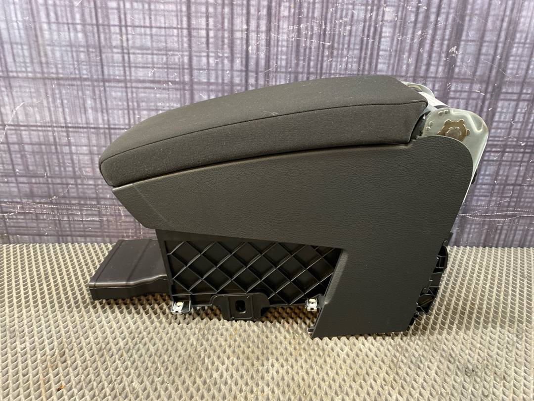 Подлокотник, 3780 рублей, Красноярск