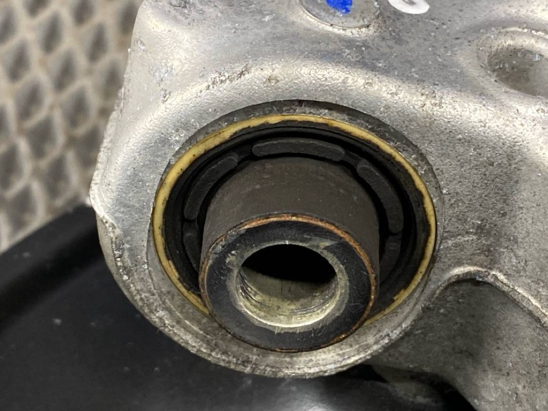 Поворотный кулак, 3430 рублей, Красноярск