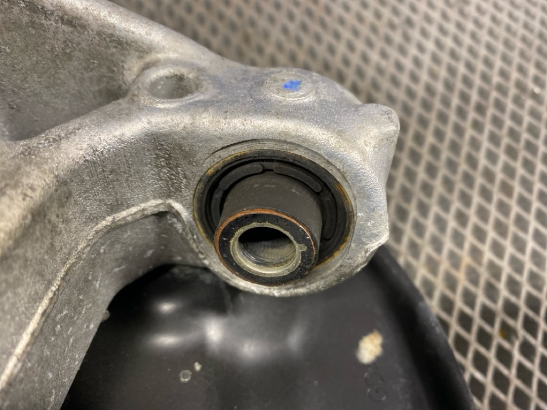 Поворотный кулак, 3430 рублей, Красноярск