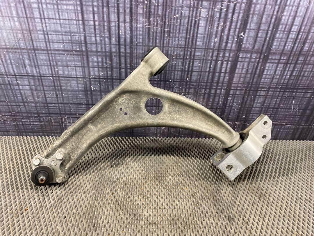 Рычаг подвески, 6210 рублей, Красноярск