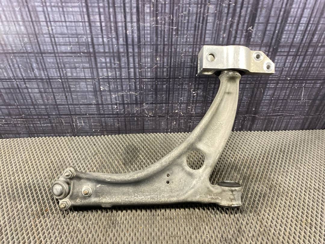 Рычаг подвески, 6210 рублей, Красноярск