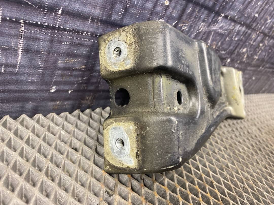 Кронштейн крыла, 810 рублей, Красноярск