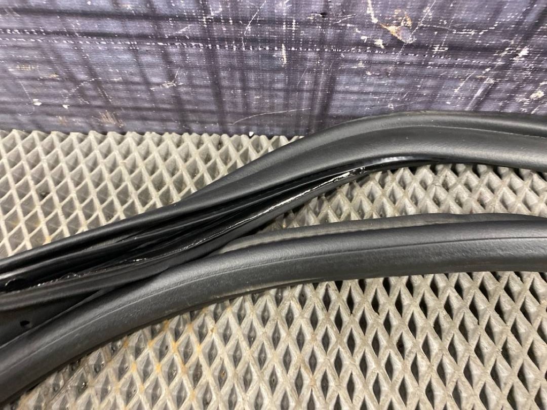 Уплотнитель крышки багажника, 1000 рублей, Красноярск