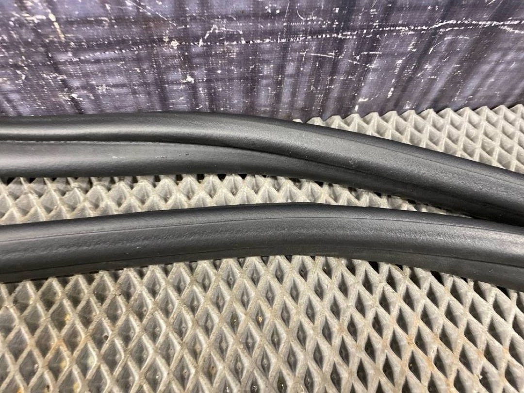 Уплотнитель крышки багажника, 1000 рублей, Красноярск