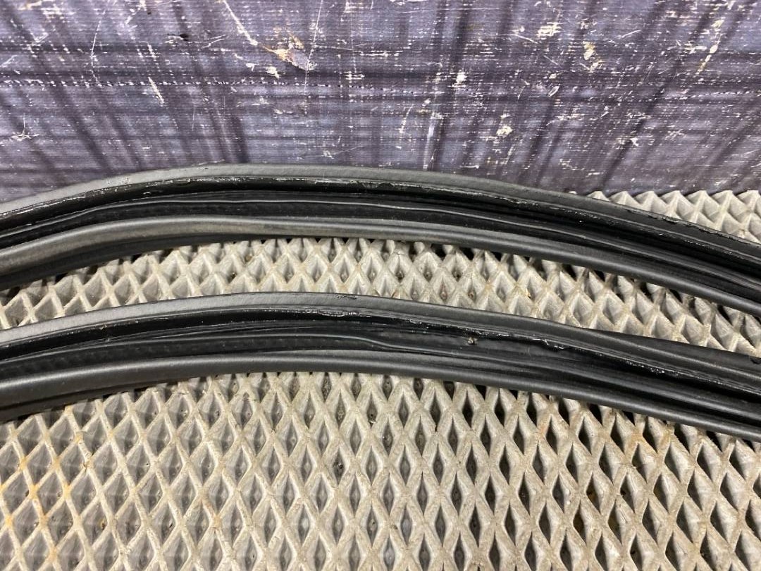 Уплотнитель крышки багажника, 1000 рублей, Красноярск