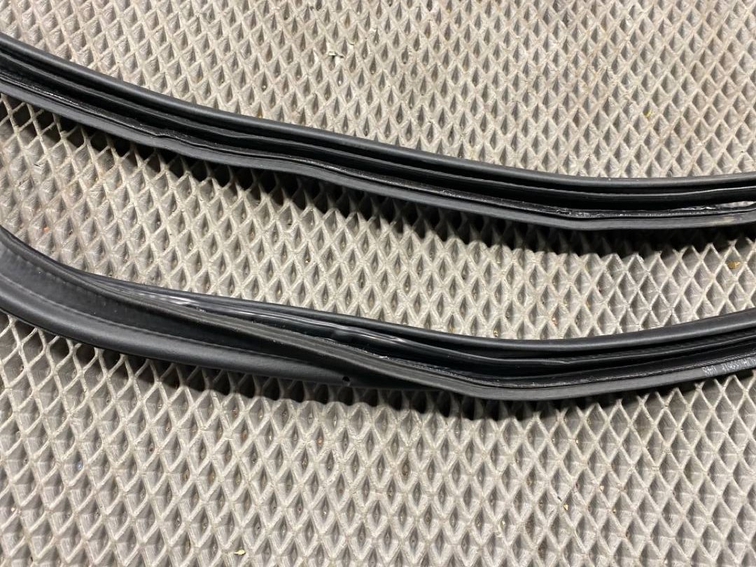 Уплотнитель крышки багажника, 1000 рублей, Красноярск