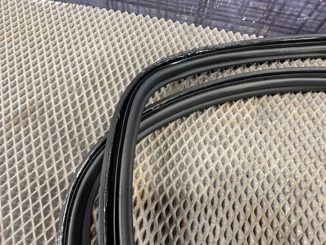 Уплотнитель крышки багажника, 1000 рублей, Красноярск