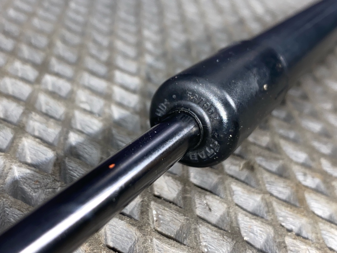 Амортизатор багажника, 880 рублей, Красноярск