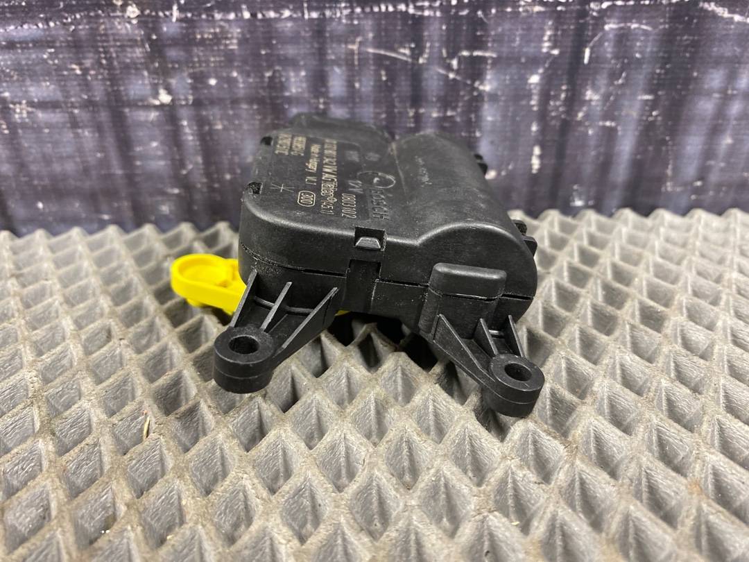 Мотор заслонки печки, 1450 рублей, Красноярск