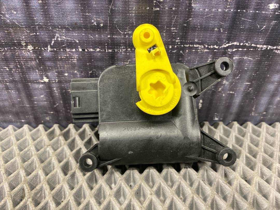 Мотор заслонки печки, 1450 рублей, Красноярск