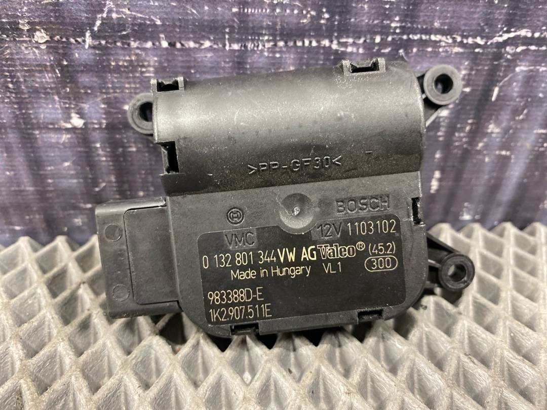 Мотор заслонки печки, 1450 рублей, Красноярск