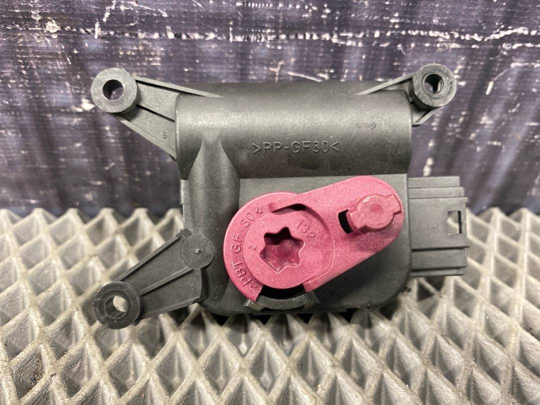 Мотор заслонки печки, 1450 рублей, Красноярск