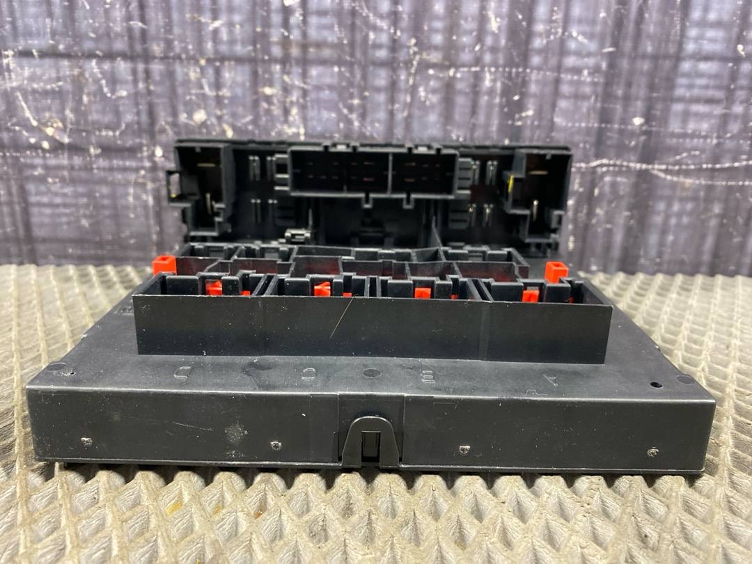 Блок управления бортовой сети, 3210 рублей, Красноярск