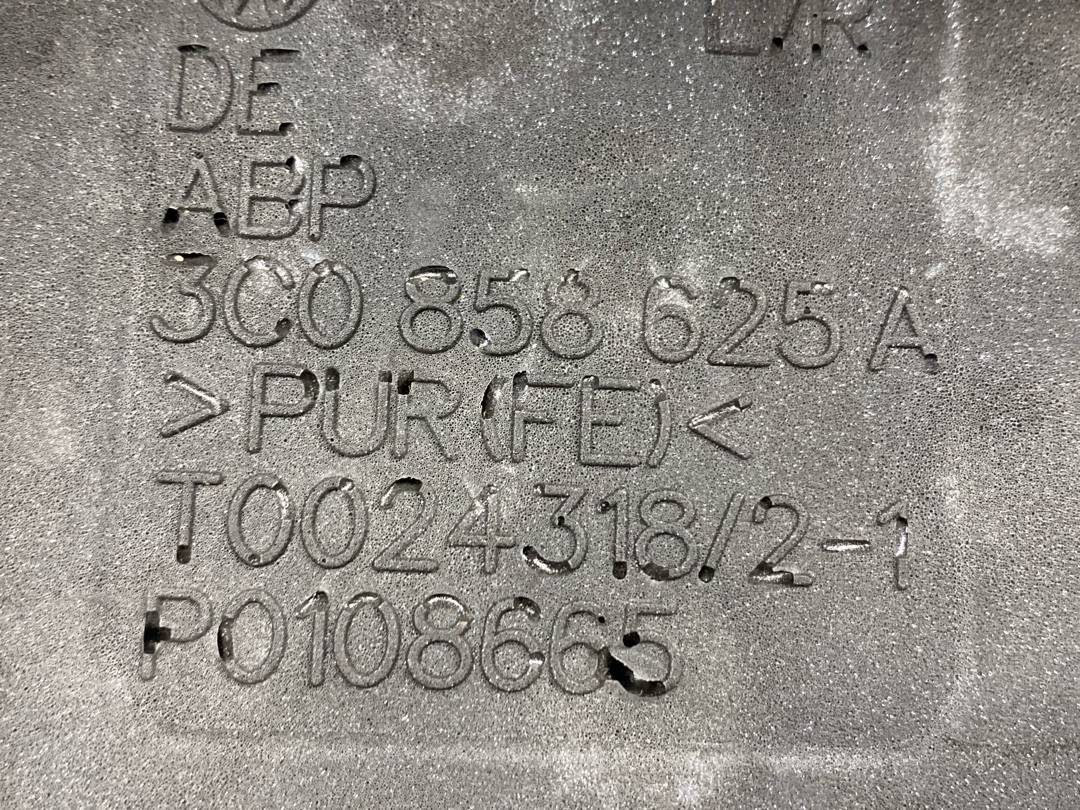 Кожух рулевой колонки, 1050 рублей, Красноярск