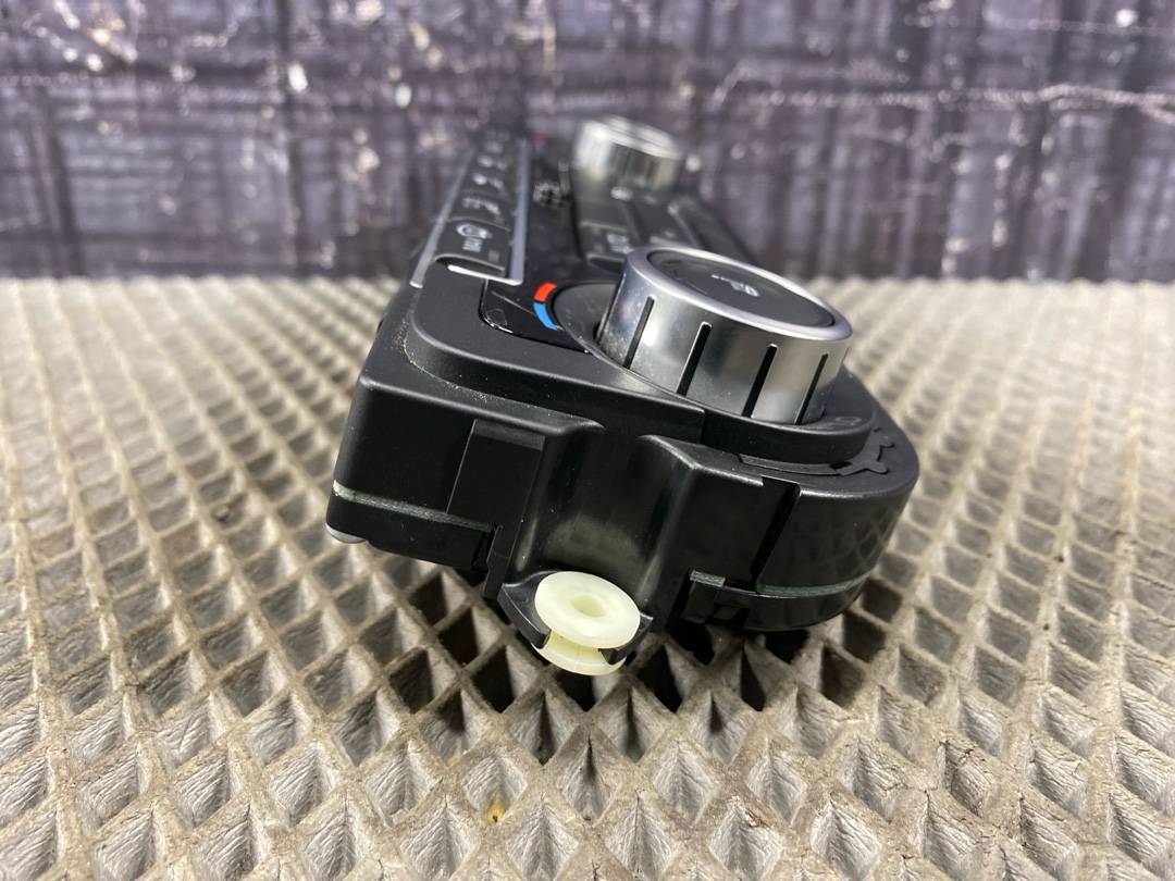 Блок управления климат-контролем, 3500 рублей, Красноярск