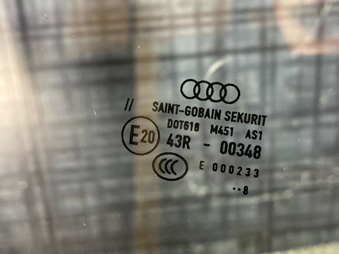 Стекло лобовое, 9360 рублей, Красноярск