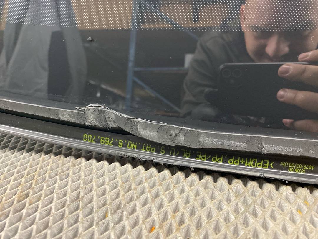 Стекло лобовое, 9360 рублей, Красноярск