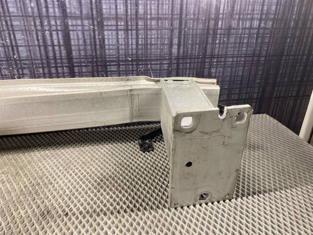 Усилитель бампера, 5140 рублей, Красноярск