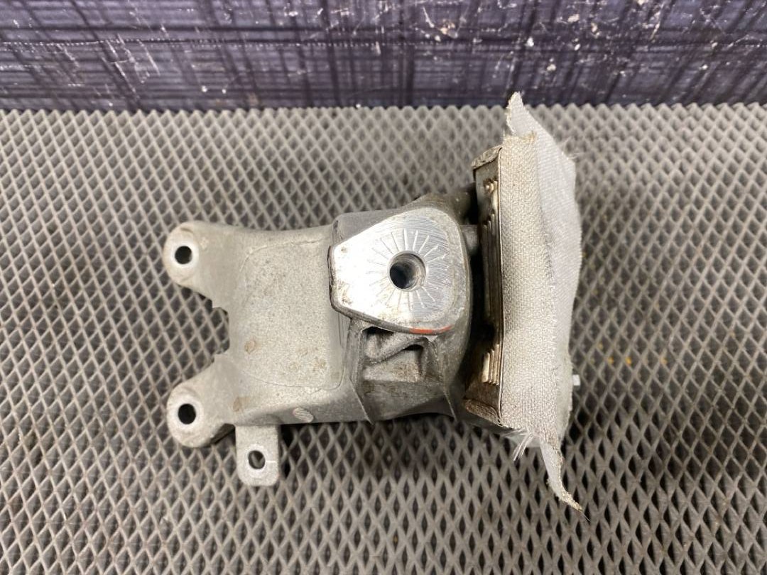 Кронштейн двигателя, 1200 рублей, Красноярск